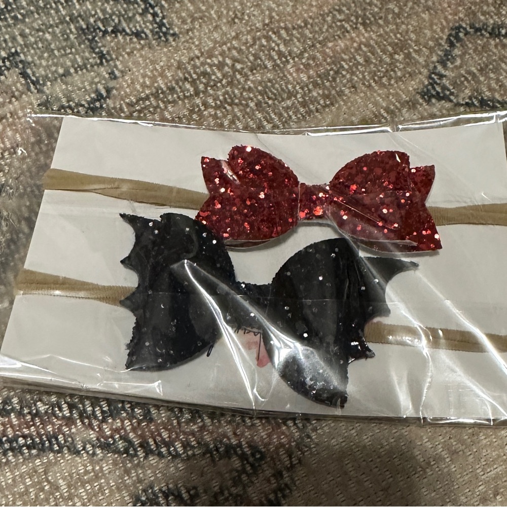 Halloween bat and sparkled red baby bows NWT